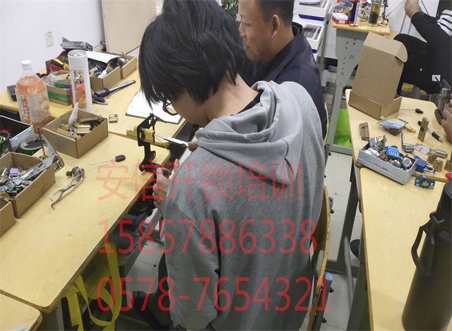 象州学开锁