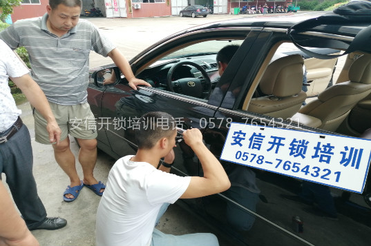 在梧州干开锁一年赚多少钱？